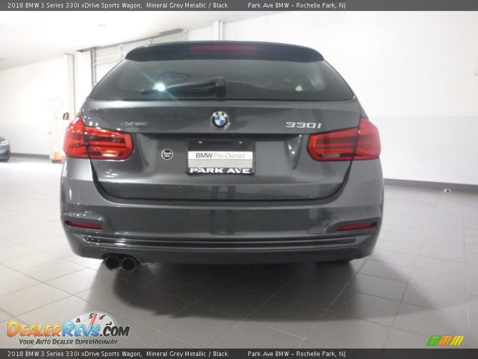 2018 BMW 3 Series 330i xDrive Sports Wagon Mineral Grey Metallic / Black Photo #4