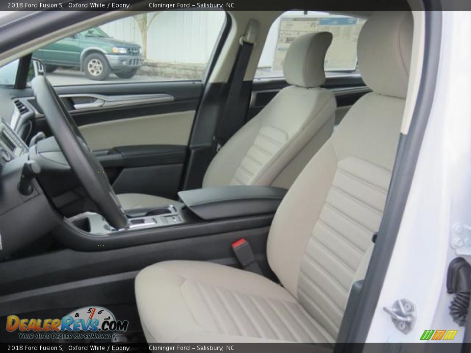 2018 Ford Fusion S Oxford White / Ebony Photo #7