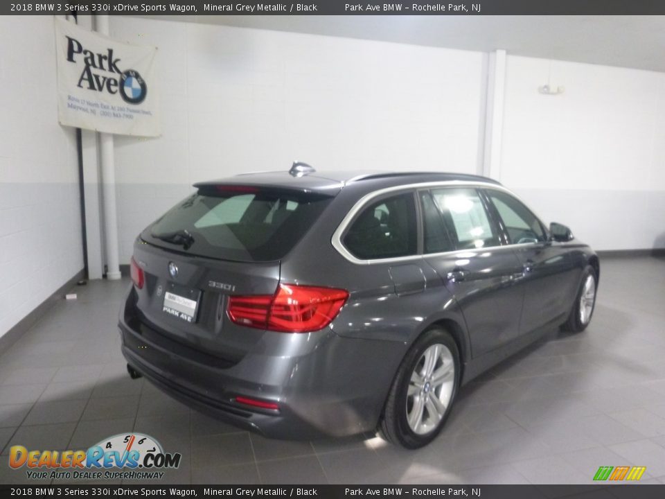 2018 BMW 3 Series 330i xDrive Sports Wagon Mineral Grey Metallic / Black Photo #5