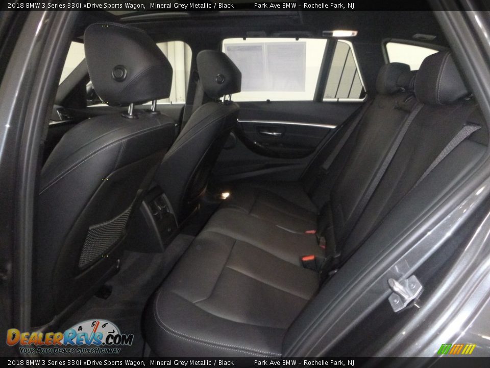 2018 BMW 3 Series 330i xDrive Sports Wagon Mineral Grey Metallic / Black Photo #14
