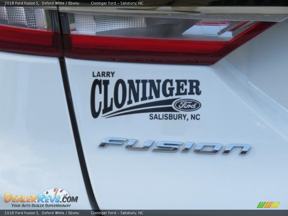 2018 Ford Fusion S Oxford White / Ebony Photo #25