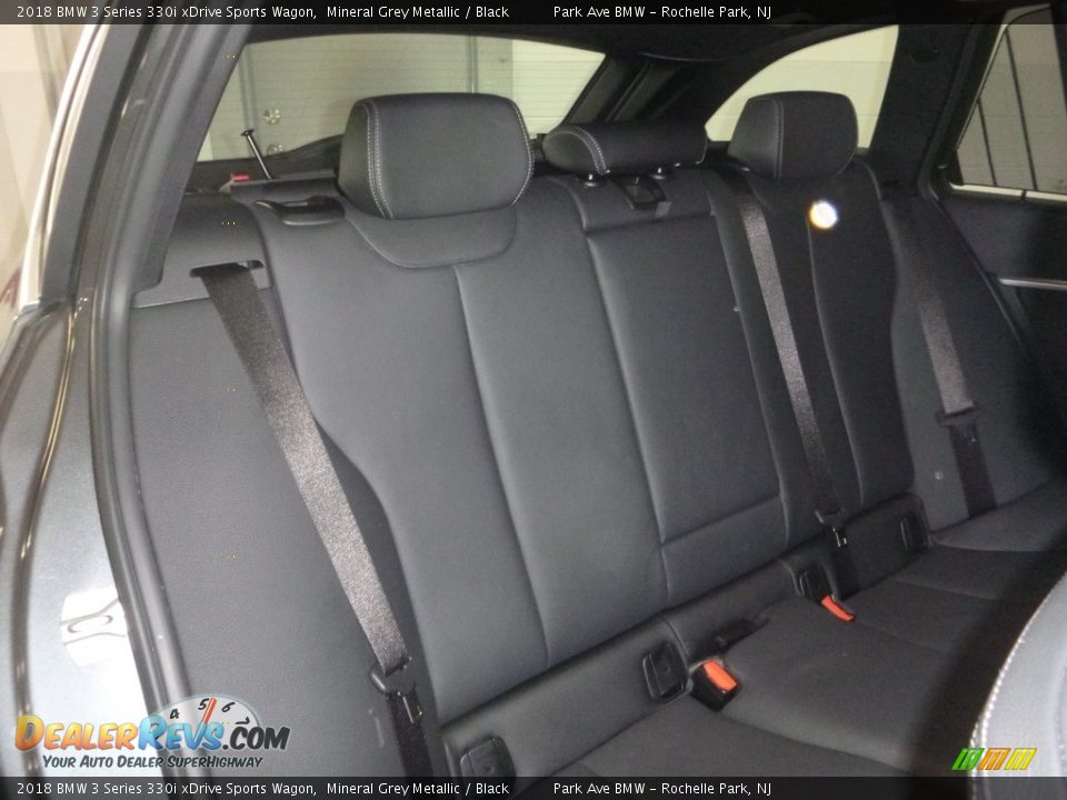 2018 BMW 3 Series 330i xDrive Sports Wagon Mineral Grey Metallic / Black Photo #19