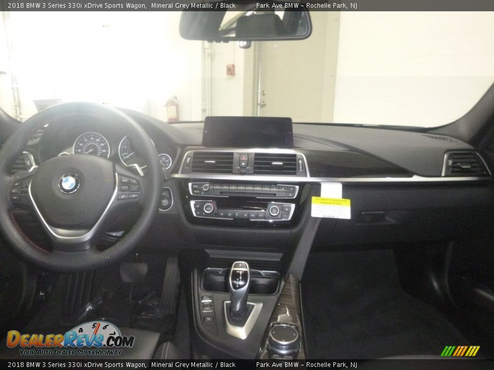 2018 BMW 3 Series 330i xDrive Sports Wagon Mineral Grey Metallic / Black Photo #21