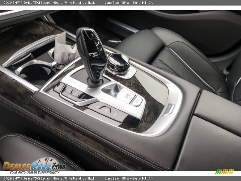 2019 BMW 7 Series 750i Sedan Mineral White Metallic / Black Photo #7