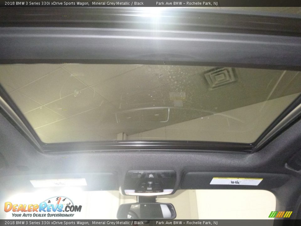 2018 BMW 3 Series 330i xDrive Sports Wagon Mineral Grey Metallic / Black Photo #28