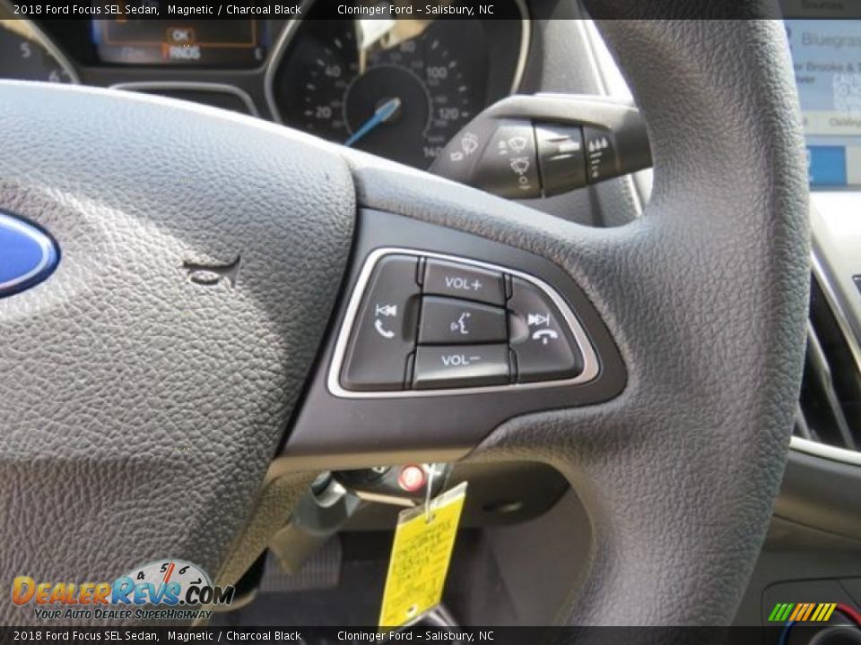 2018 Ford Focus SEL Sedan Magnetic / Charcoal Black Photo #16