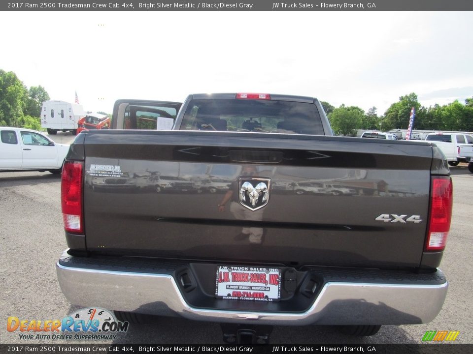 2017 Ram 2500 Tradesman Crew Cab 4x4 Bright Silver Metallic / Black/Diesel Gray Photo #24