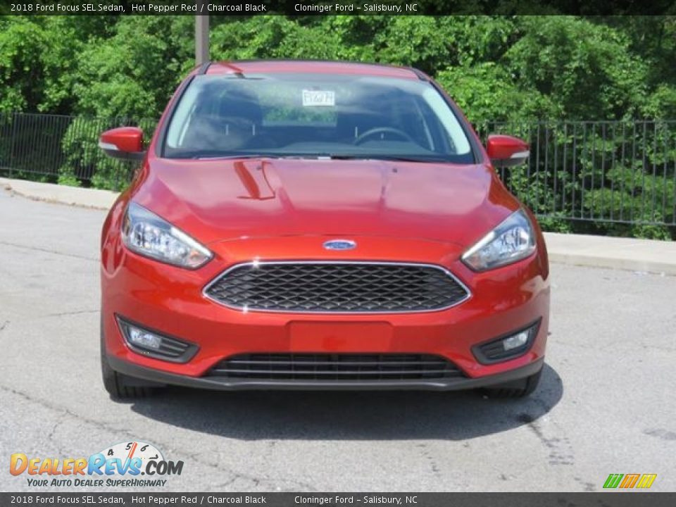 2018 Ford Focus SEL Sedan Hot Pepper Red / Charcoal Black Photo #2