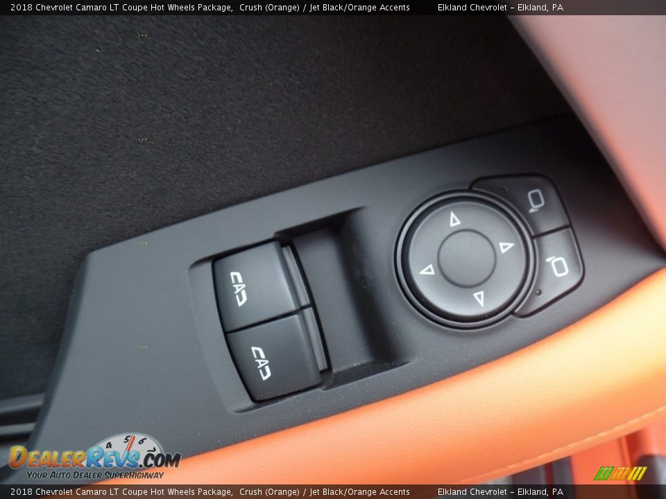 Controls of 2018 Chevrolet Camaro LT Coupe Hot Wheels Package Photo #24