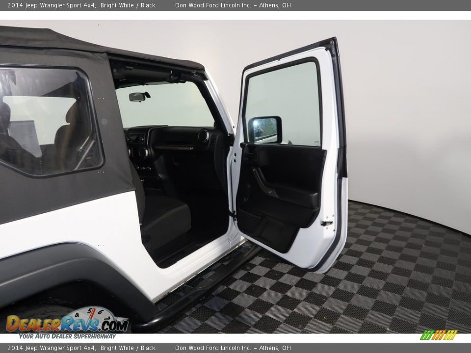 2014 Jeep Wrangler Sport 4x4 Bright White / Black Photo #24