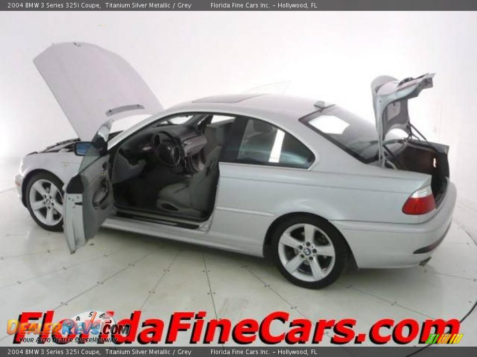 2004 BMW 3 Series 325i Coupe Titanium Silver Metallic / Grey Photo #8