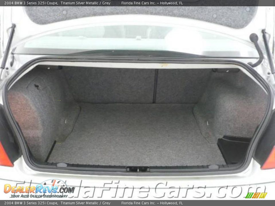 2004 BMW 3 Series 325i Coupe Titanium Silver Metallic / Grey Photo #10
