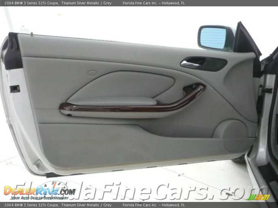 2004 BMW 3 Series 325i Coupe Titanium Silver Metallic / Grey Photo #11