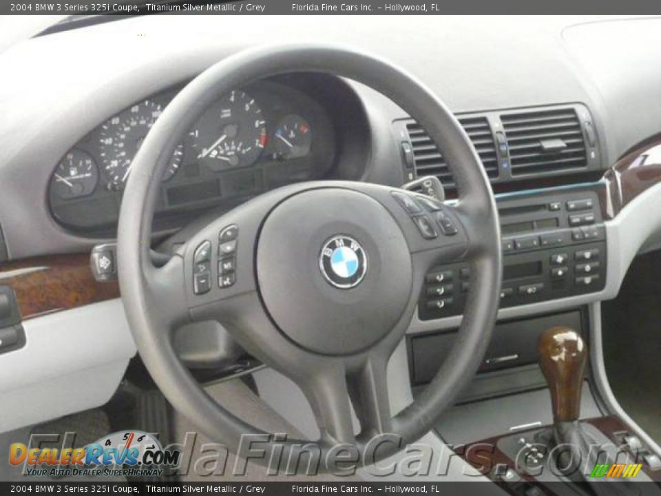 2004 BMW 3 Series 325i Coupe Titanium Silver Metallic / Grey Photo #16