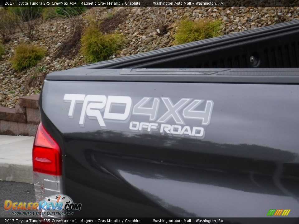 2017 Toyota Tundra SR5 CrewMax 4x4 Magnetic Gray Metallic / Graphite Photo #4