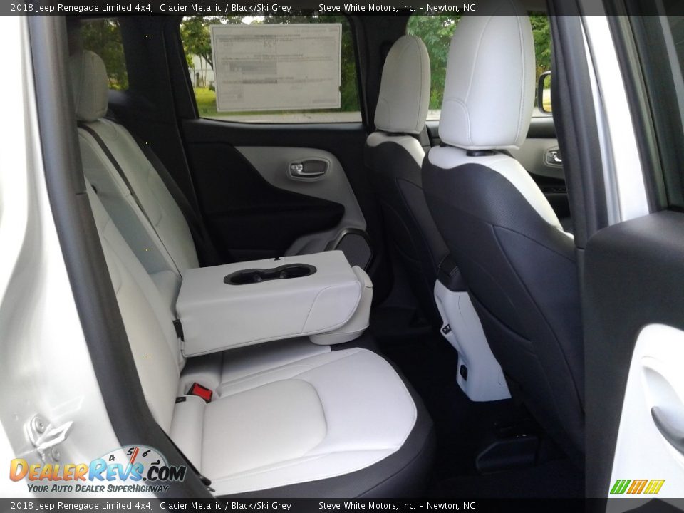 Rear Seat of 2018 Jeep Renegade Limited 4x4 Photo #13