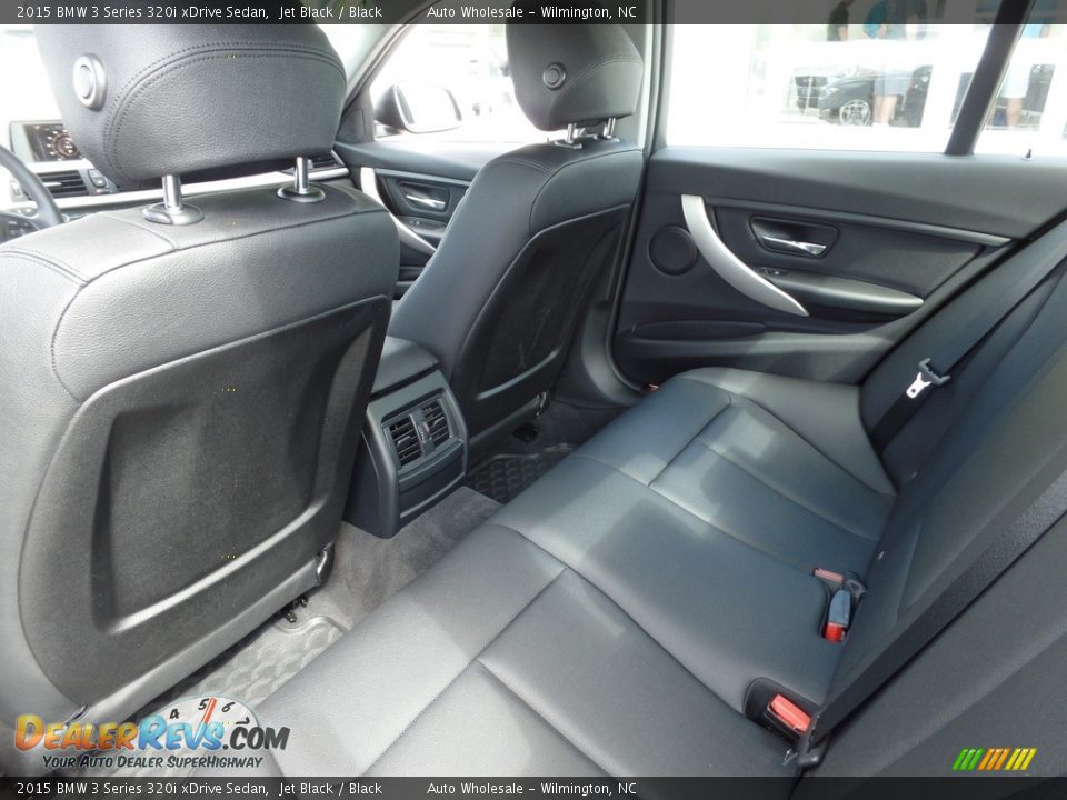 2015 BMW 3 Series 320i xDrive Sedan Jet Black / Black Photo #13