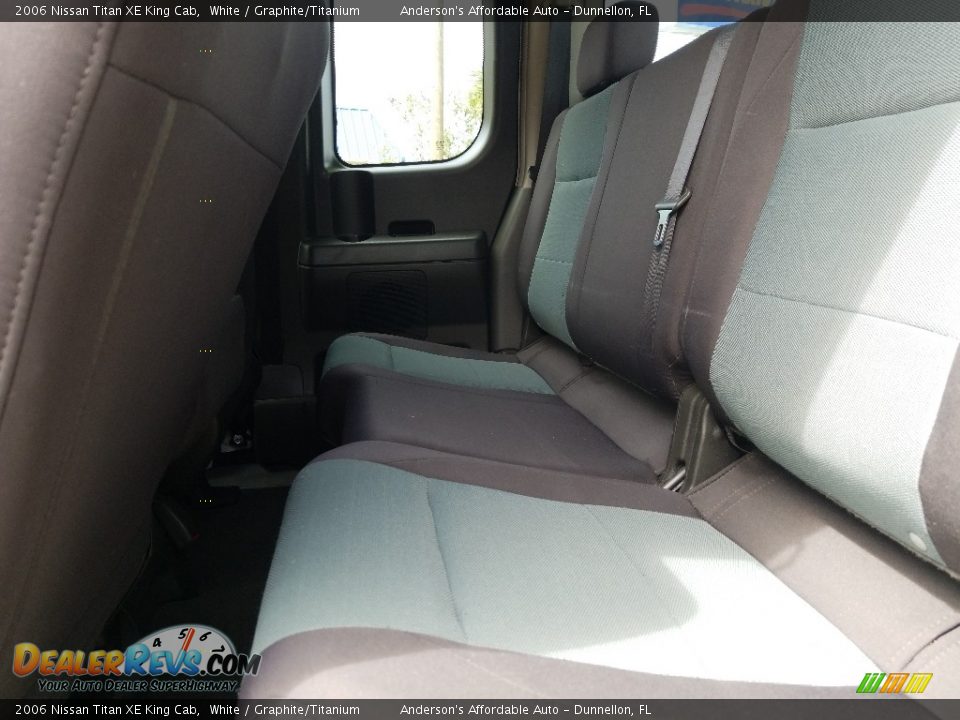 2006 Nissan Titan XE King Cab White / Graphite/Titanium Photo #13