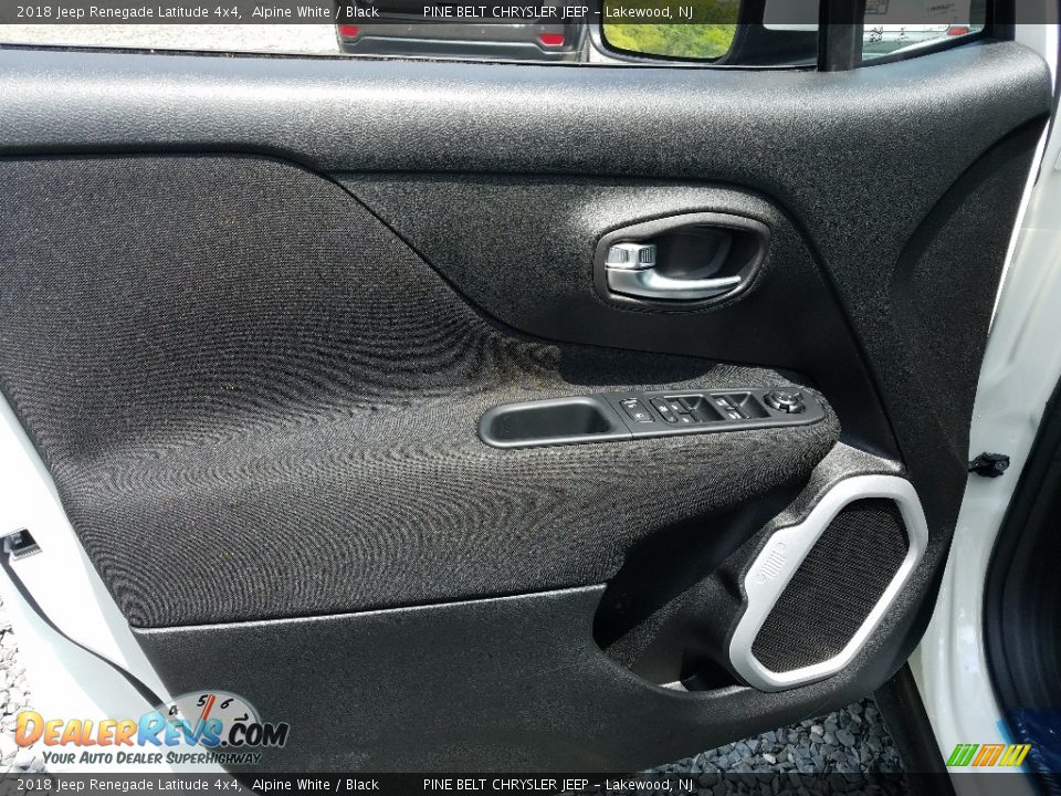 2018 Jeep Renegade Latitude 4x4 Alpine White / Black Photo #6