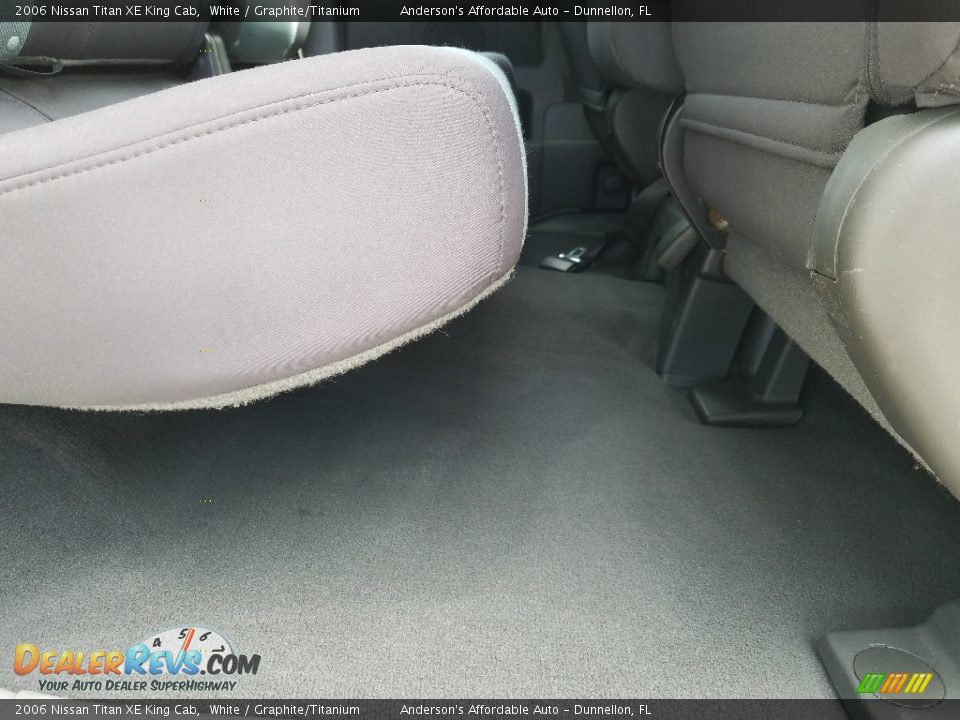 2006 Nissan Titan XE King Cab White / Graphite/Titanium Photo #21