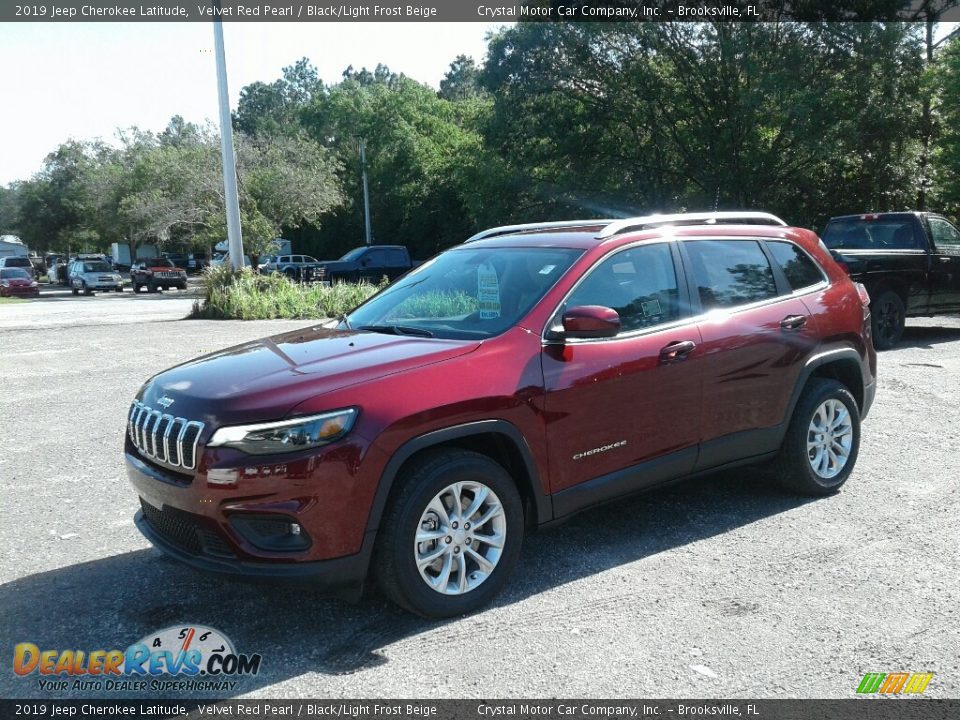 2019 Jeep Cherokee Latitude Velvet Red Pearl / Black/Light Frost Beige Photo #1