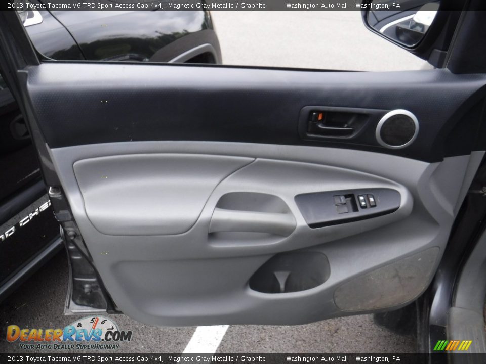 2013 Toyota Tacoma V6 TRD Sport Access Cab 4x4 Magnetic Gray Metallic / Graphite Photo #12