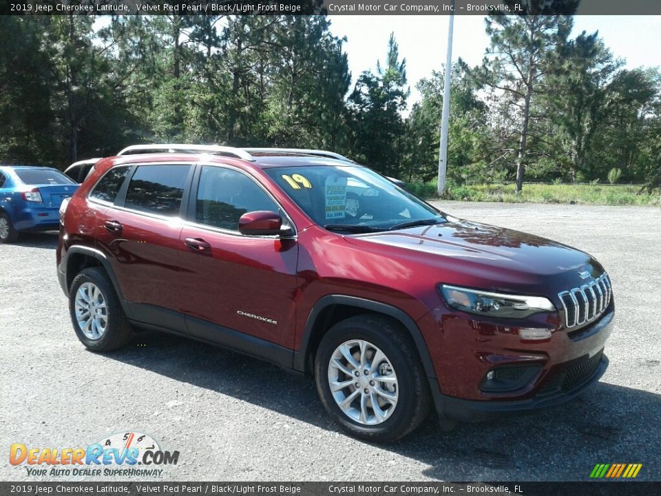 2019 Jeep Cherokee Latitude Velvet Red Pearl / Black/Light Frost Beige Photo #7
