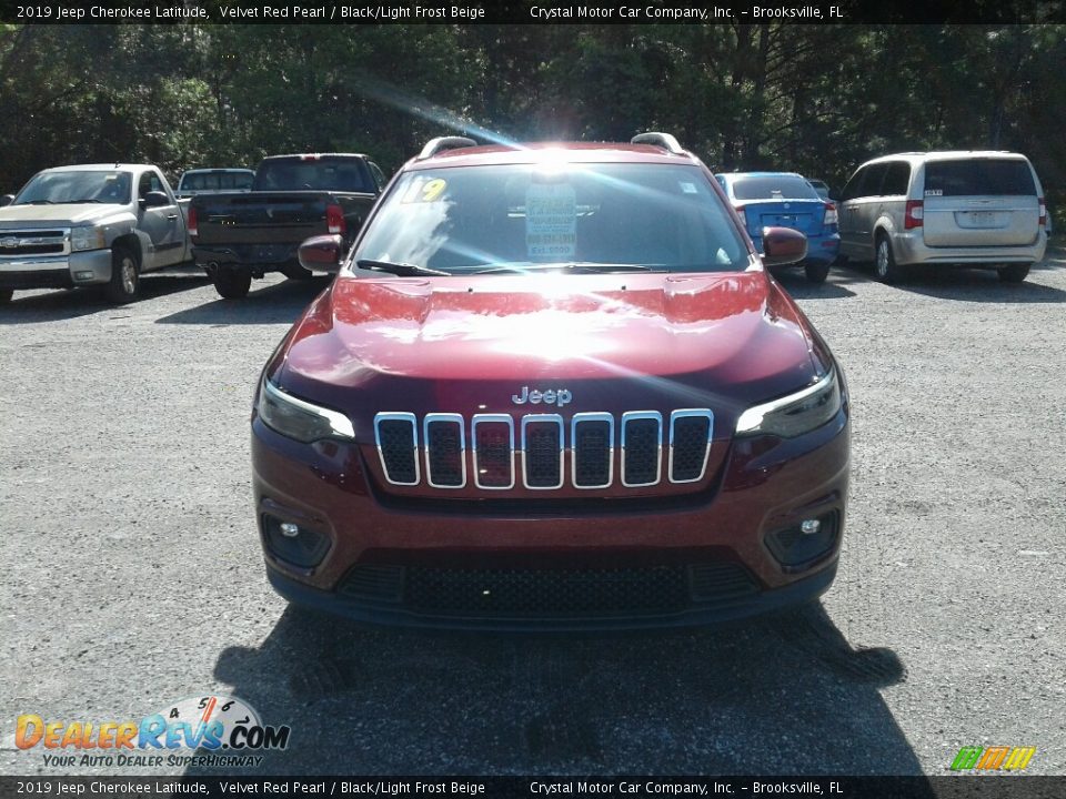 2019 Jeep Cherokee Latitude Velvet Red Pearl / Black/Light Frost Beige Photo #8