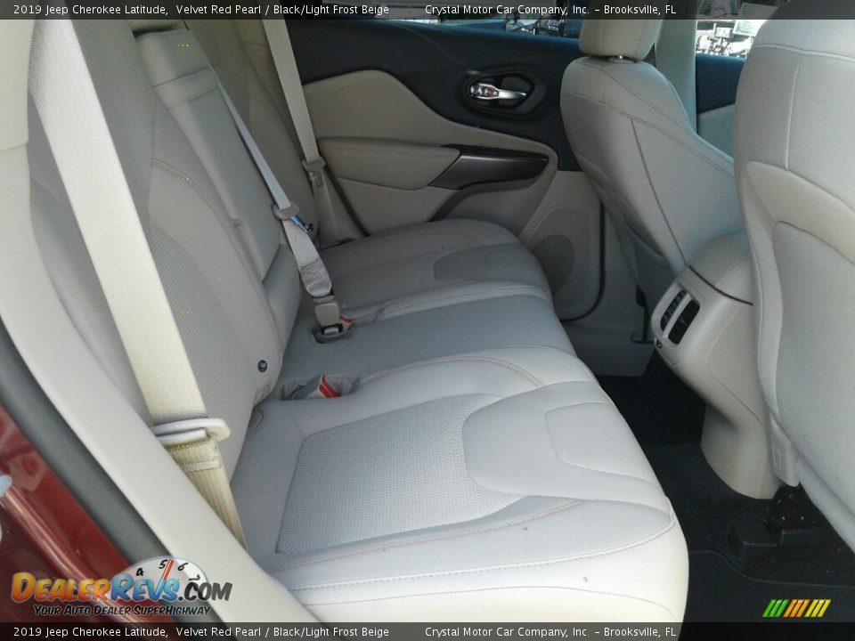 2019 Jeep Cherokee Latitude Velvet Red Pearl / Black/Light Frost Beige Photo #11