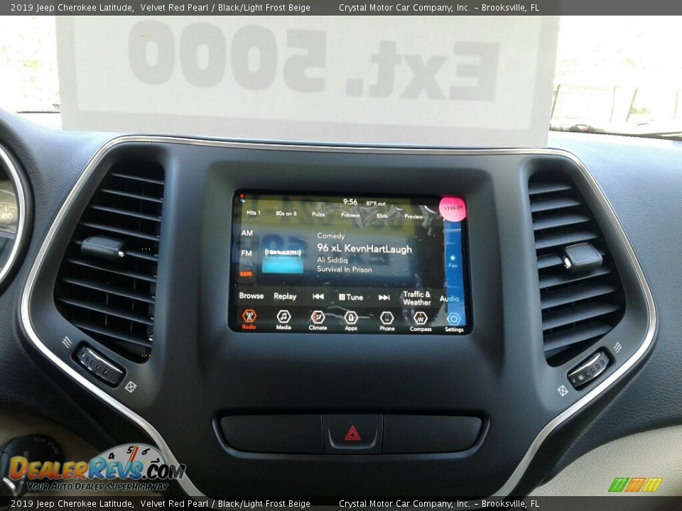 2019 Jeep Cherokee Latitude Velvet Red Pearl / Black/Light Frost Beige Photo #15