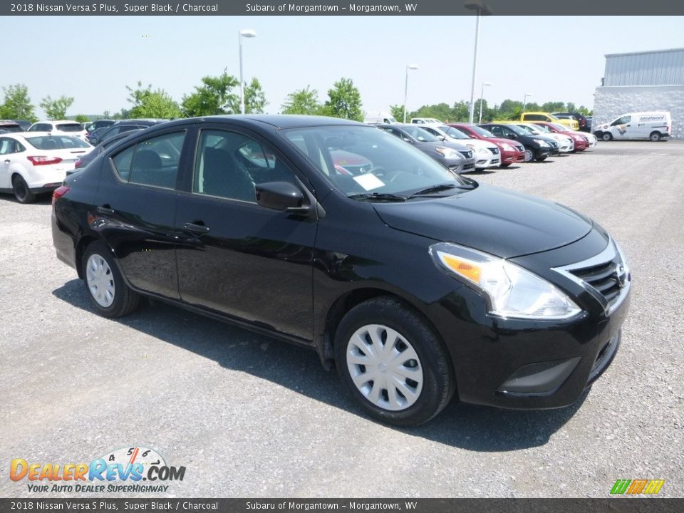 2018 Nissan Versa S Plus Super Black / Charcoal Photo #1