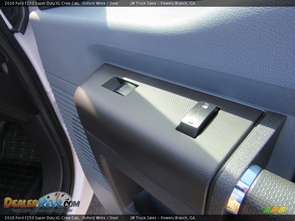 2016 Ford F250 Super Duty XL Crew Cab Oxford White / Steel Photo #10