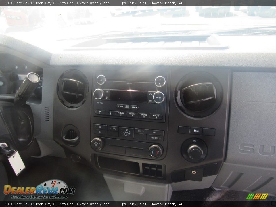 2016 Ford F250 Super Duty XL Crew Cab Oxford White / Steel Photo #14
