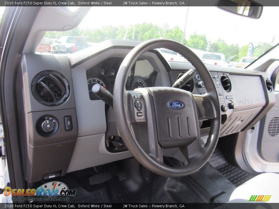 2016 Ford F250 Super Duty XL Crew Cab Oxford White / Steel Photo #17
