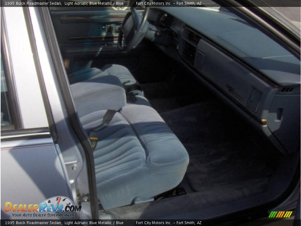 1995 Buick Roadmaster Sedan Light Adriatic Blue Metallic / Blue Photo #6