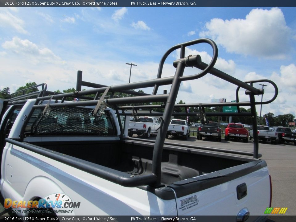 2016 Ford F250 Super Duty XL Crew Cab Oxford White / Steel Photo #35
