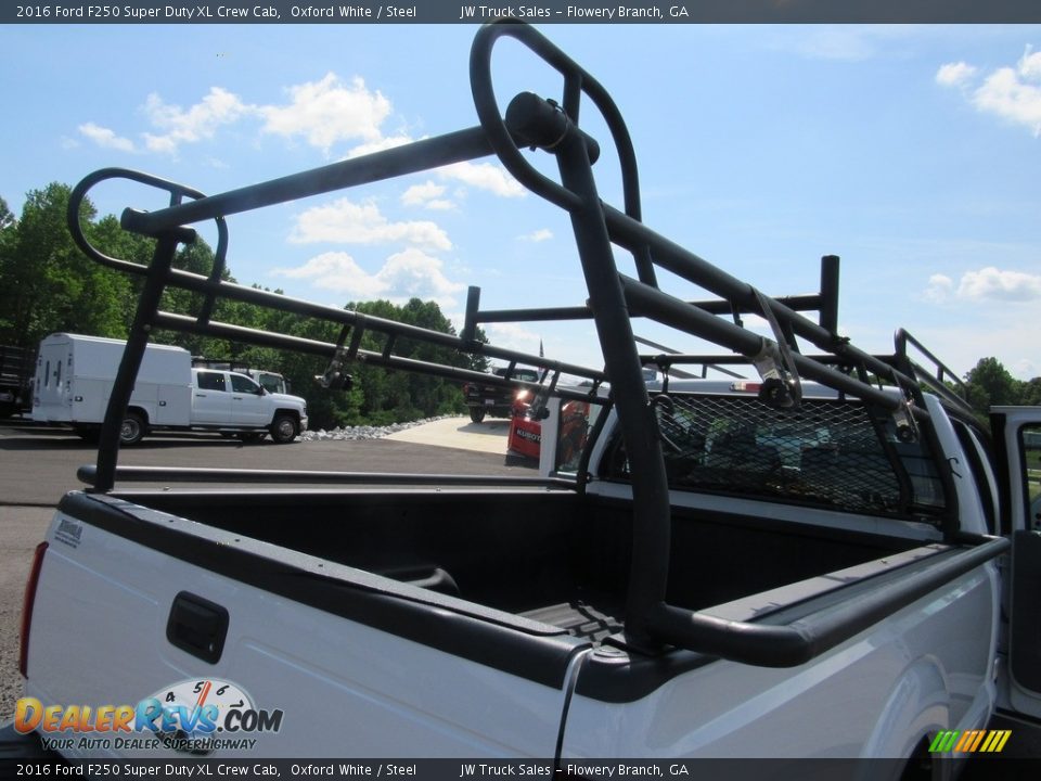 2016 Ford F250 Super Duty XL Crew Cab Oxford White / Steel Photo #36