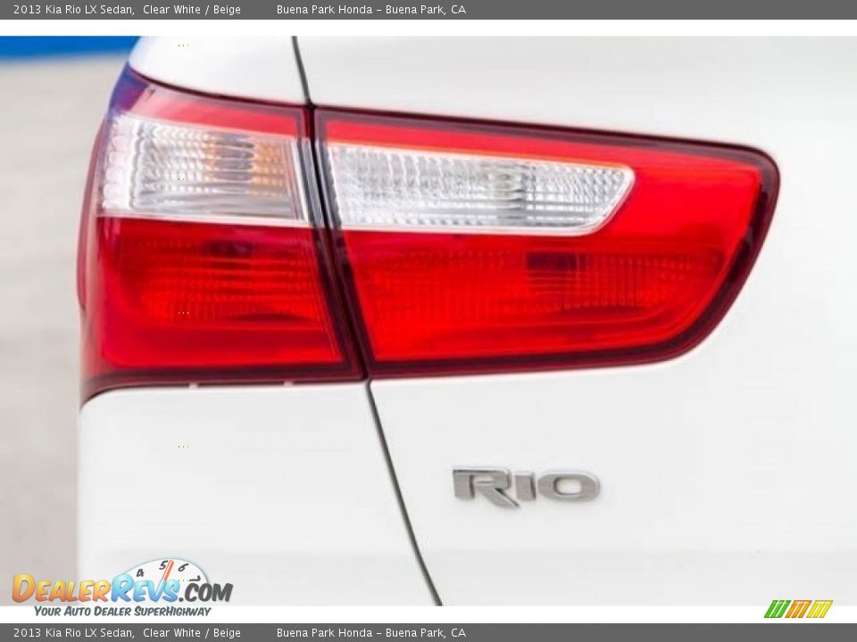 2013 Kia Rio LX Sedan Clear White / Beige Photo #11
