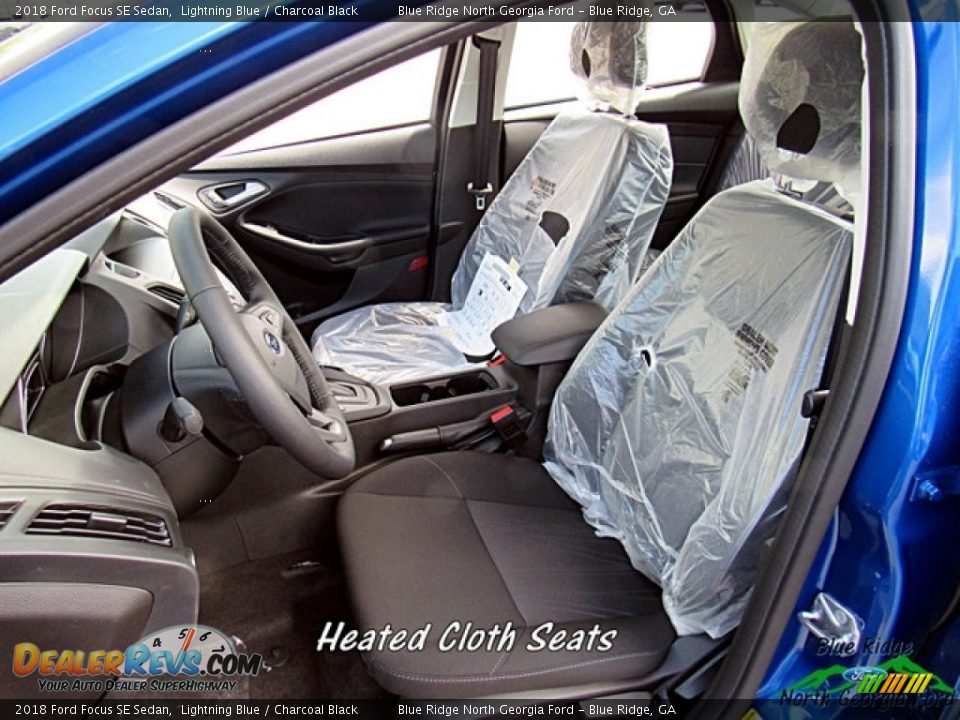 2018 Ford Focus SE Sedan Lightning Blue / Charcoal Black Photo #10