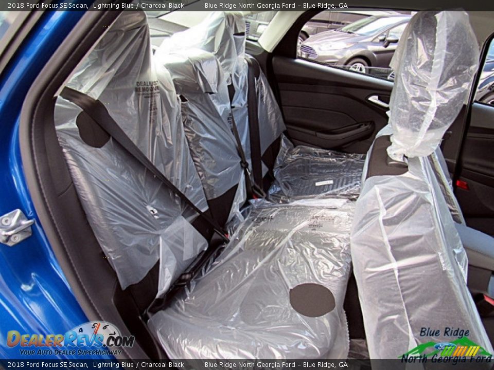 2018 Ford Focus SE Sedan Lightning Blue / Charcoal Black Photo #12