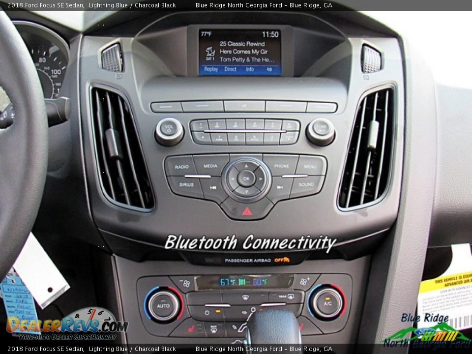 2018 Ford Focus SE Sedan Lightning Blue / Charcoal Black Photo #15