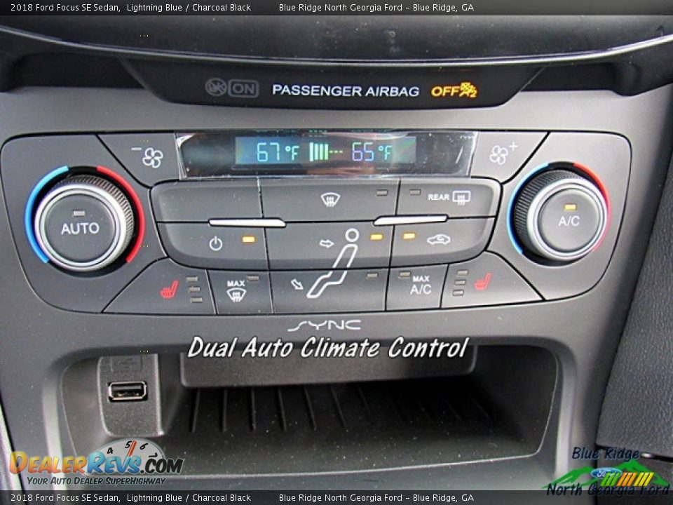 2018 Ford Focus SE Sedan Lightning Blue / Charcoal Black Photo #18