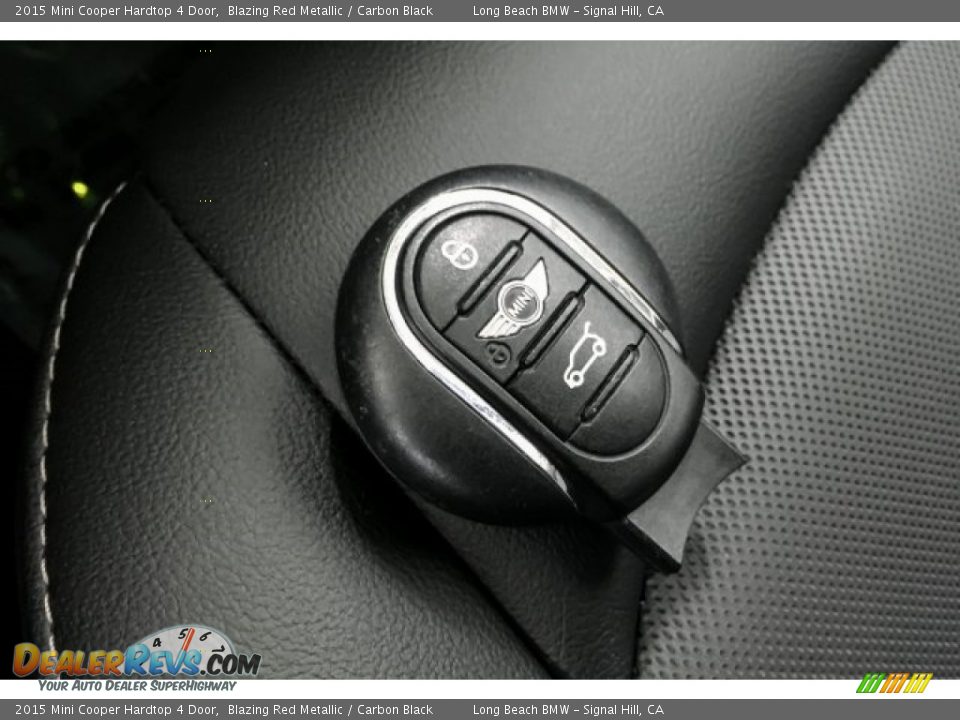 2015 Mini Cooper Hardtop 4 Door Blazing Red Metallic / Carbon Black Photo #11