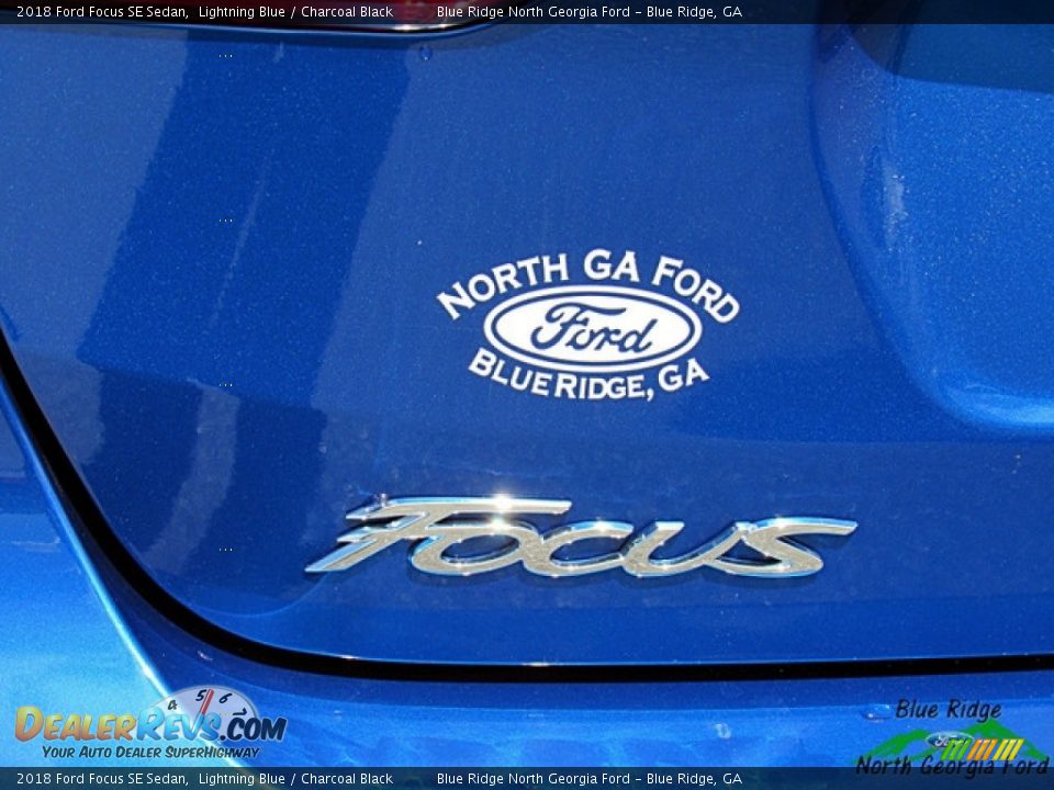 2018 Ford Focus SE Sedan Lightning Blue / Charcoal Black Photo #33