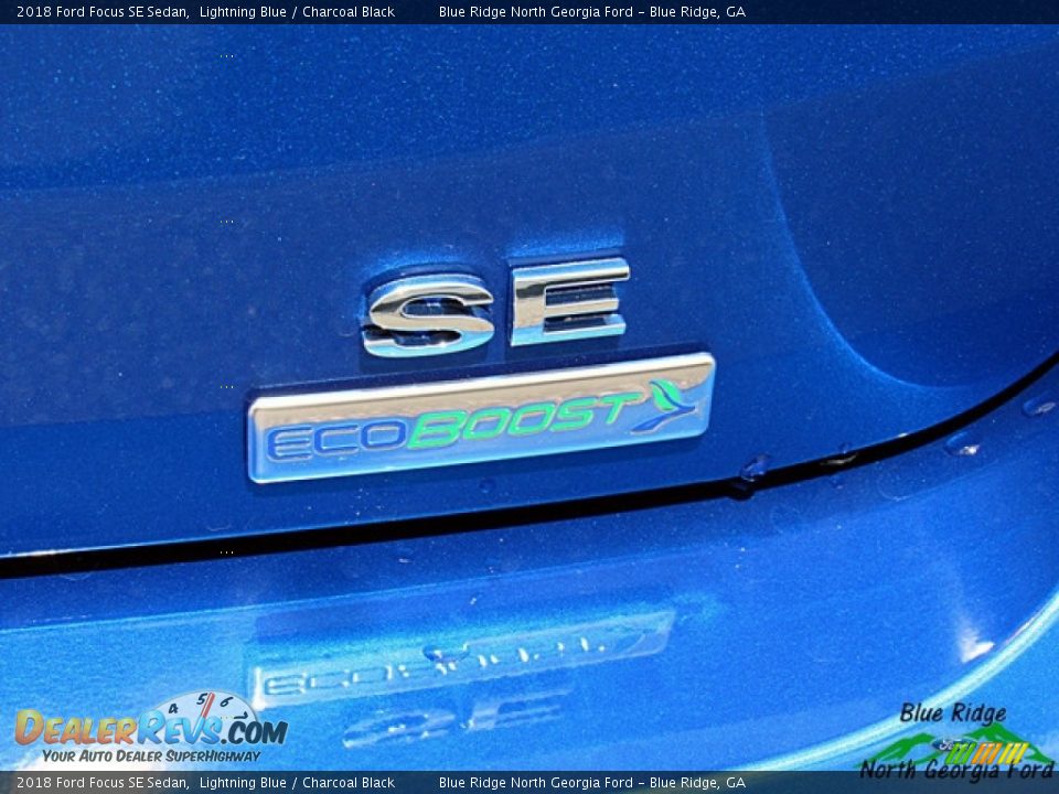 2018 Ford Focus SE Sedan Lightning Blue / Charcoal Black Photo #34