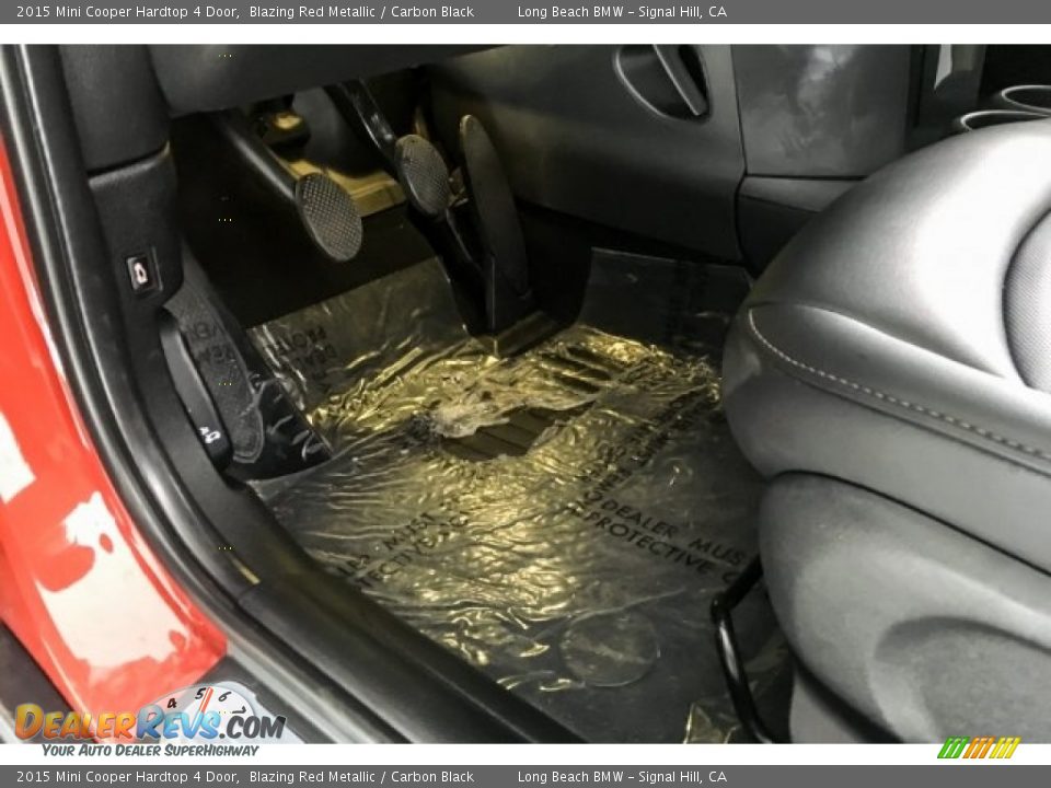 2015 Mini Cooper Hardtop 4 Door Blazing Red Metallic / Carbon Black Photo #20