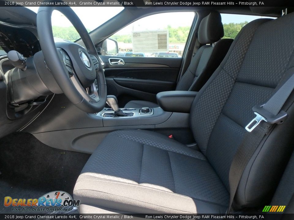 2018 Jeep Grand Cherokee Laredo 4x4 Granite Crystal Metallic / Black Photo #10