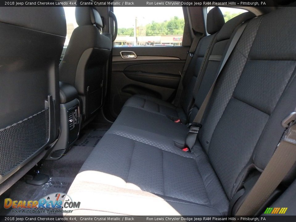2018 Jeep Grand Cherokee Laredo 4x4 Granite Crystal Metallic / Black Photo #11