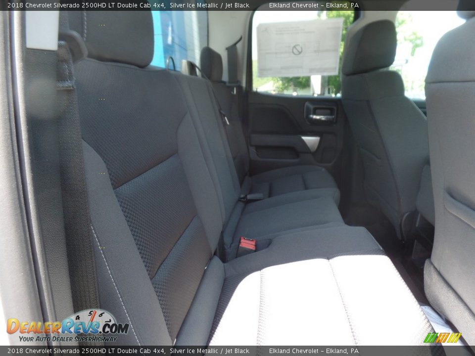 2018 Chevrolet Silverado 2500HD LT Double Cab 4x4 Silver Ice Metallic / Jet Black Photo #18