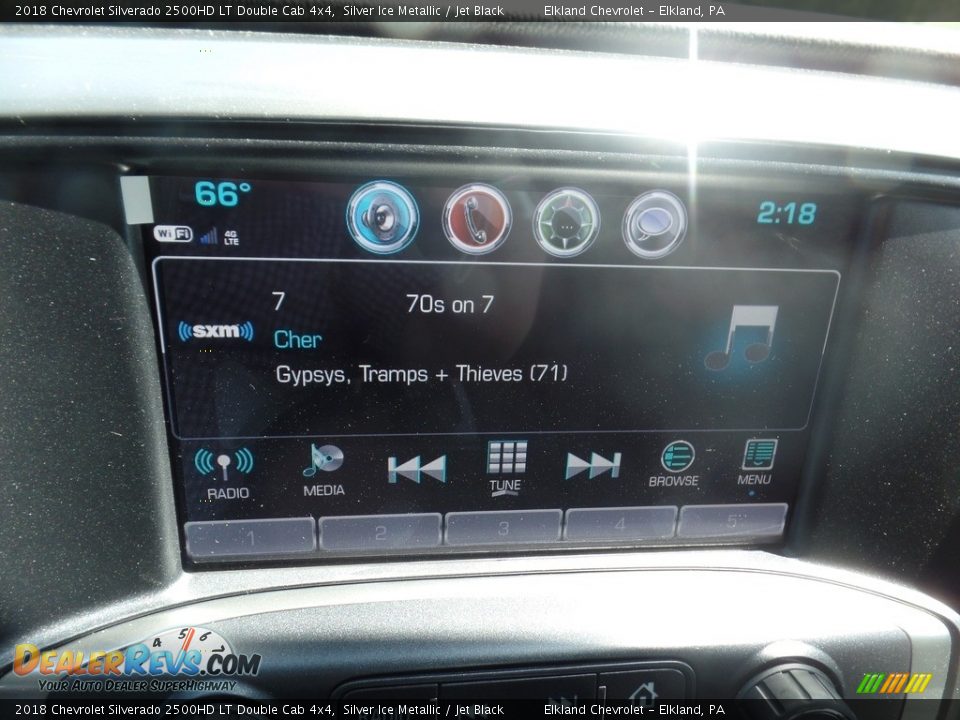 2018 Chevrolet Silverado 2500HD LT Double Cab 4x4 Silver Ice Metallic / Jet Black Photo #32